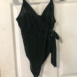 Green Velvet/Mesh Bodysuit💚